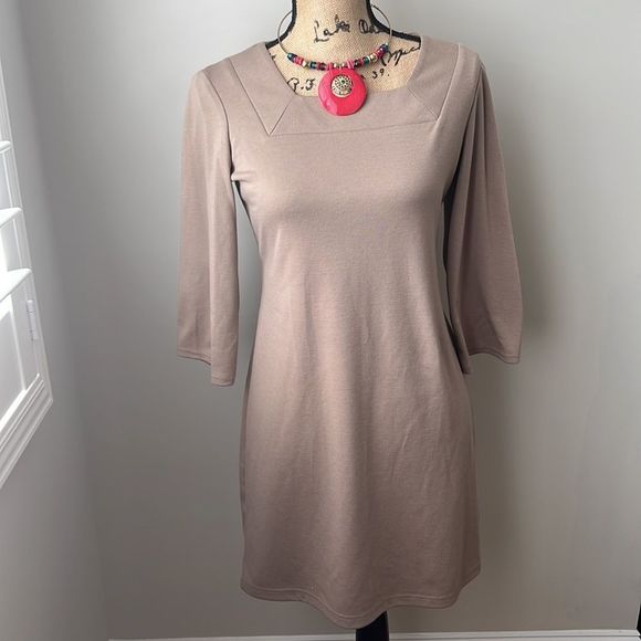 Karin Stevens Dress💐💐 - Picture 2 of 5